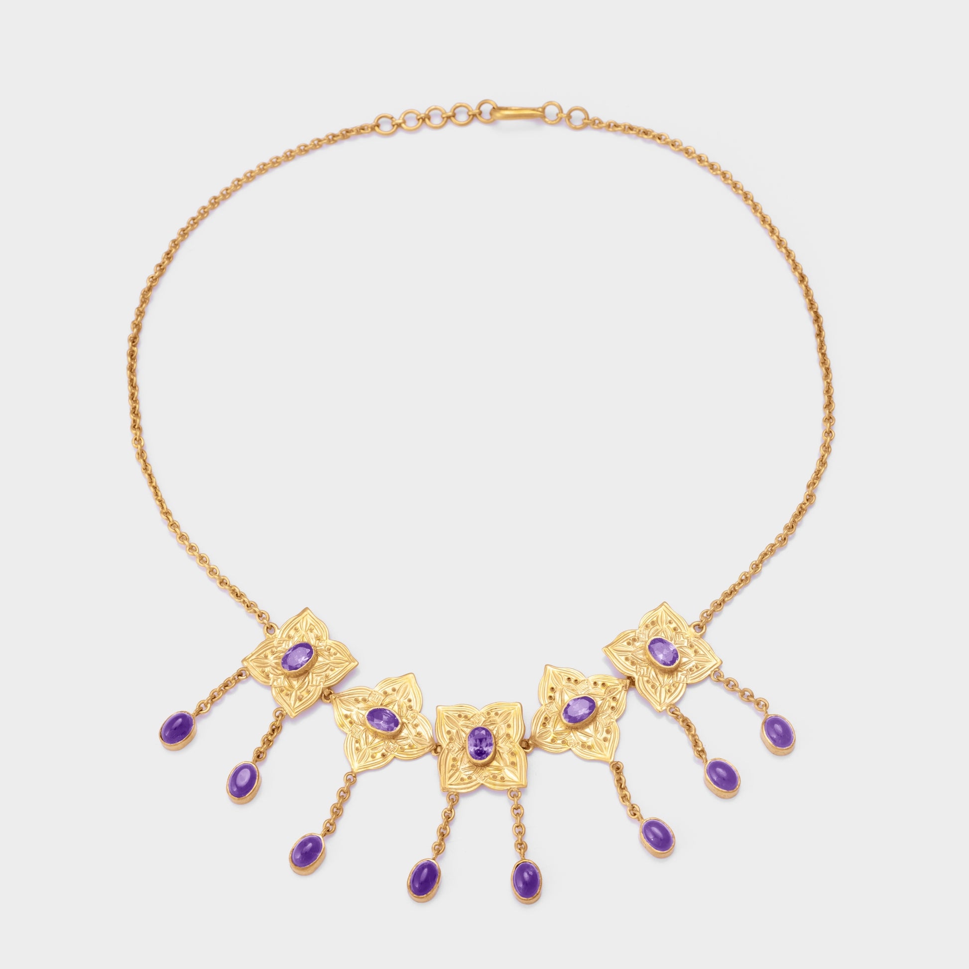 طقم نجدية كوارتز بنفسجي ذهب 21 سلسلة  - خاتم - حلق