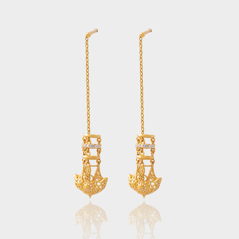 حلق طويق ذهب 18 مع الماس