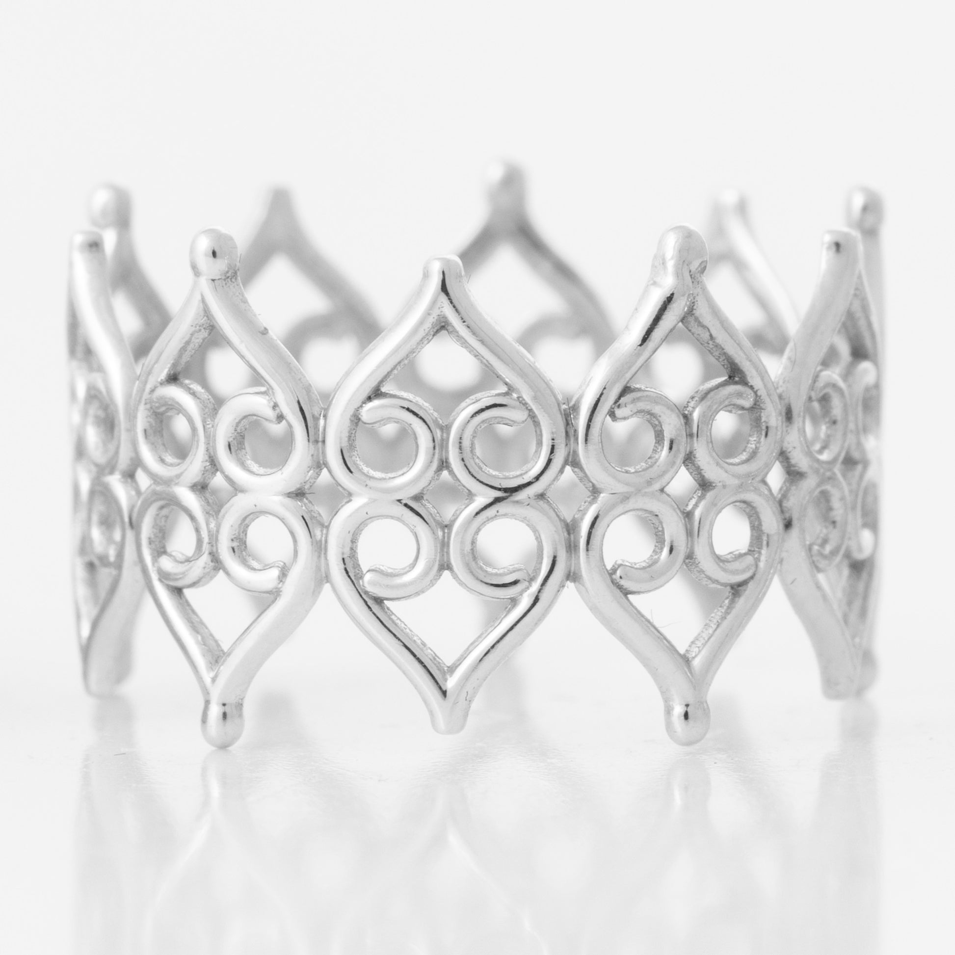 White gold collar ring