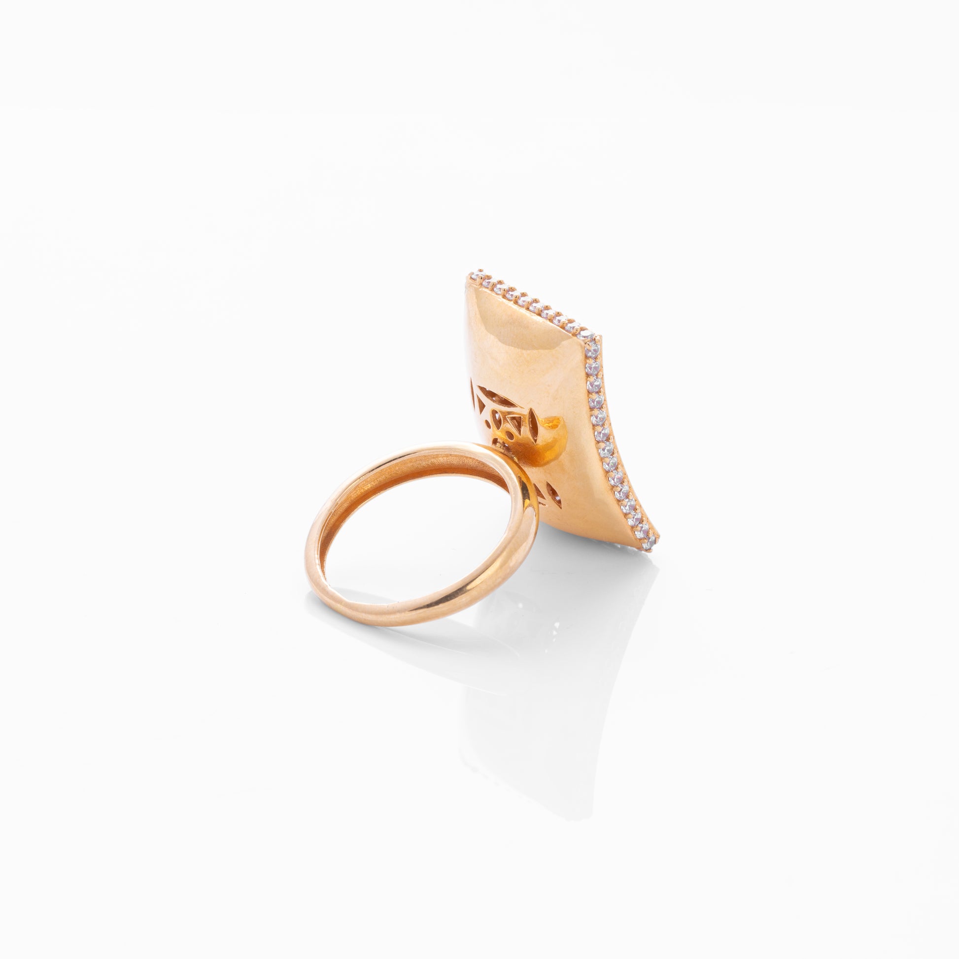 Jubara Ring | 21K Gold with Ruby