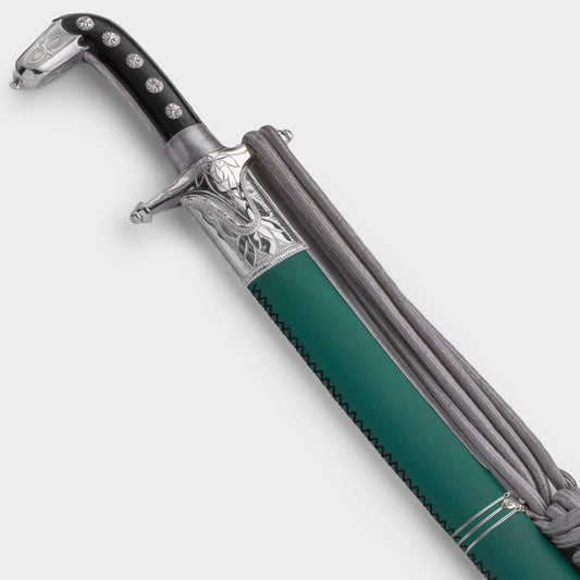 سيف حنيش بتصميم كامل جلد زيتوني