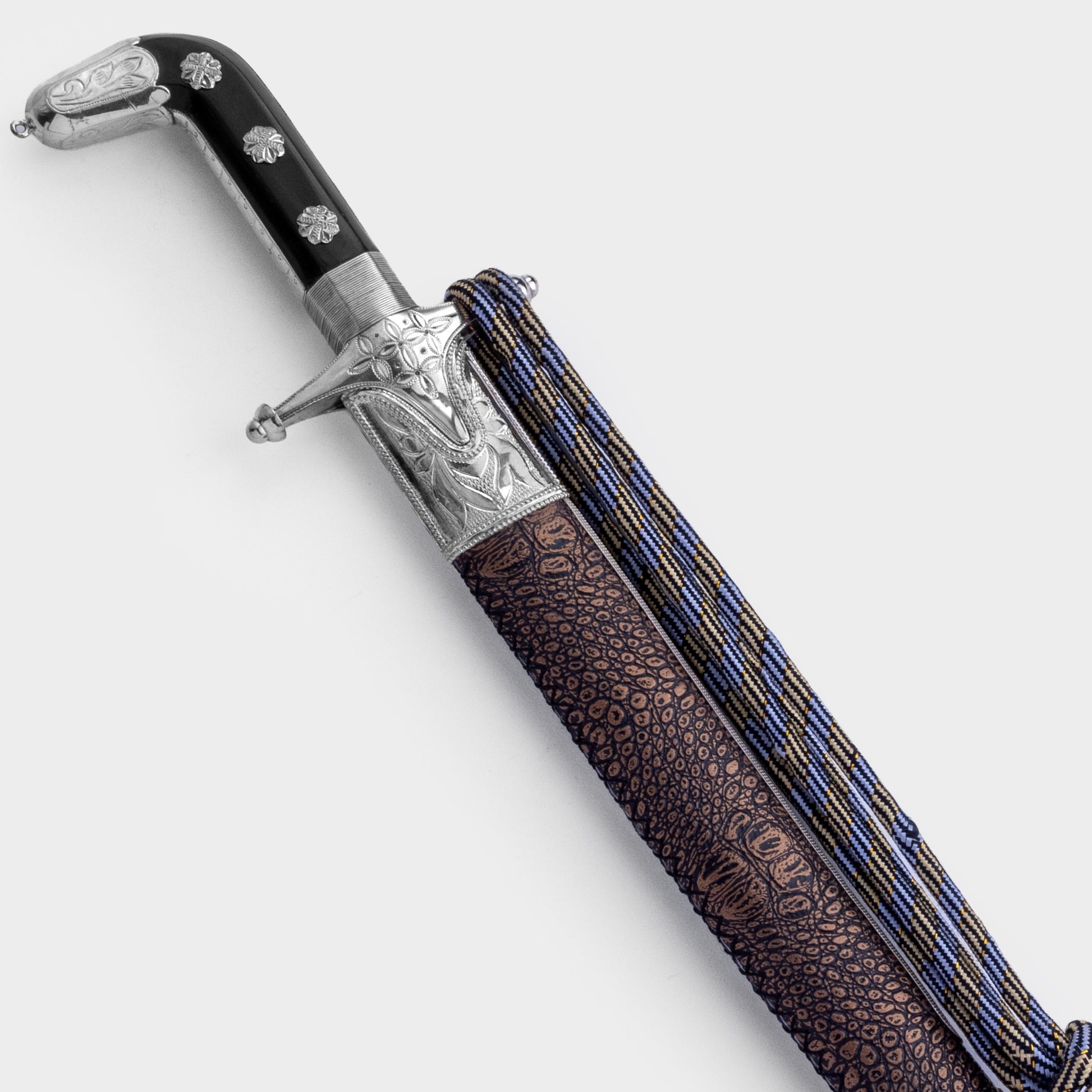 سيف حنيش بتصميم كامل جلد بني