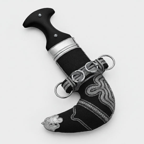 خنجر حنيش بمقبض أسود إصدار رقم 8